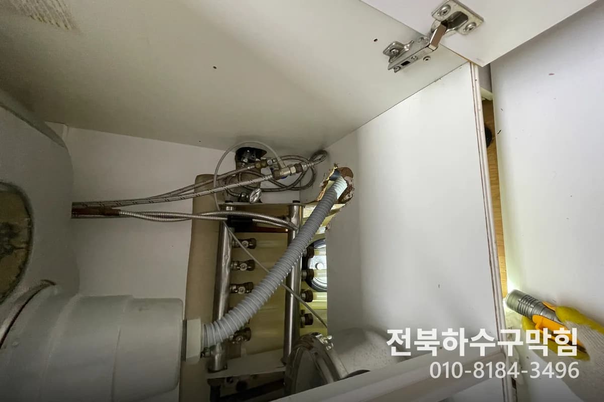 전주 주방 24시출동주방씽크대오수관막힘 전북하수구막힘 현장