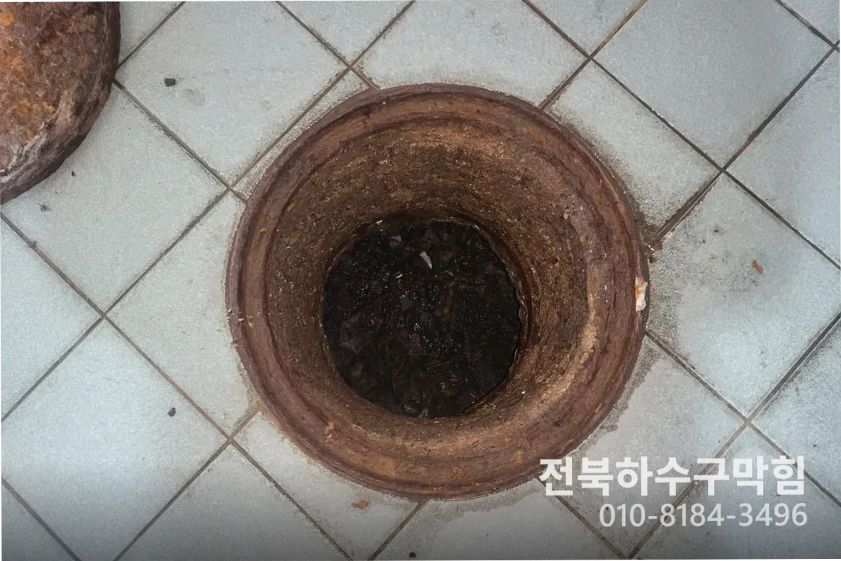 군산시 나운동 에어컨배관세척 작업 전 배관 상태 진단 (나운동에어컨곰팡이)