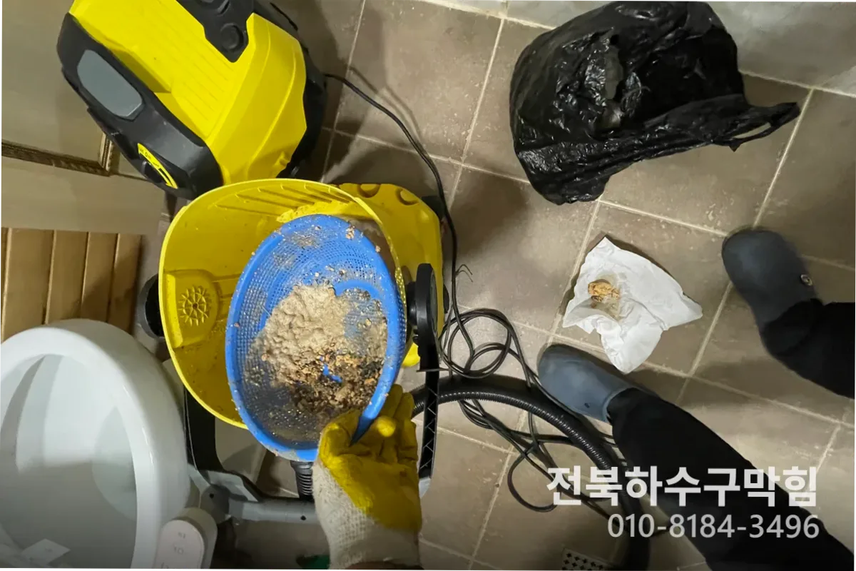 익산시 팔봉동 배수구막힘 작업 완료 후 정상 배수 확인 (팔봉동배수구막힘비용)