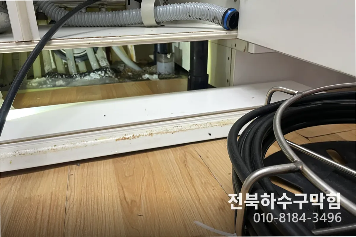 익산시 신동 하수구막힘 작업 완료 후 정상 배수 확인 (하수구)