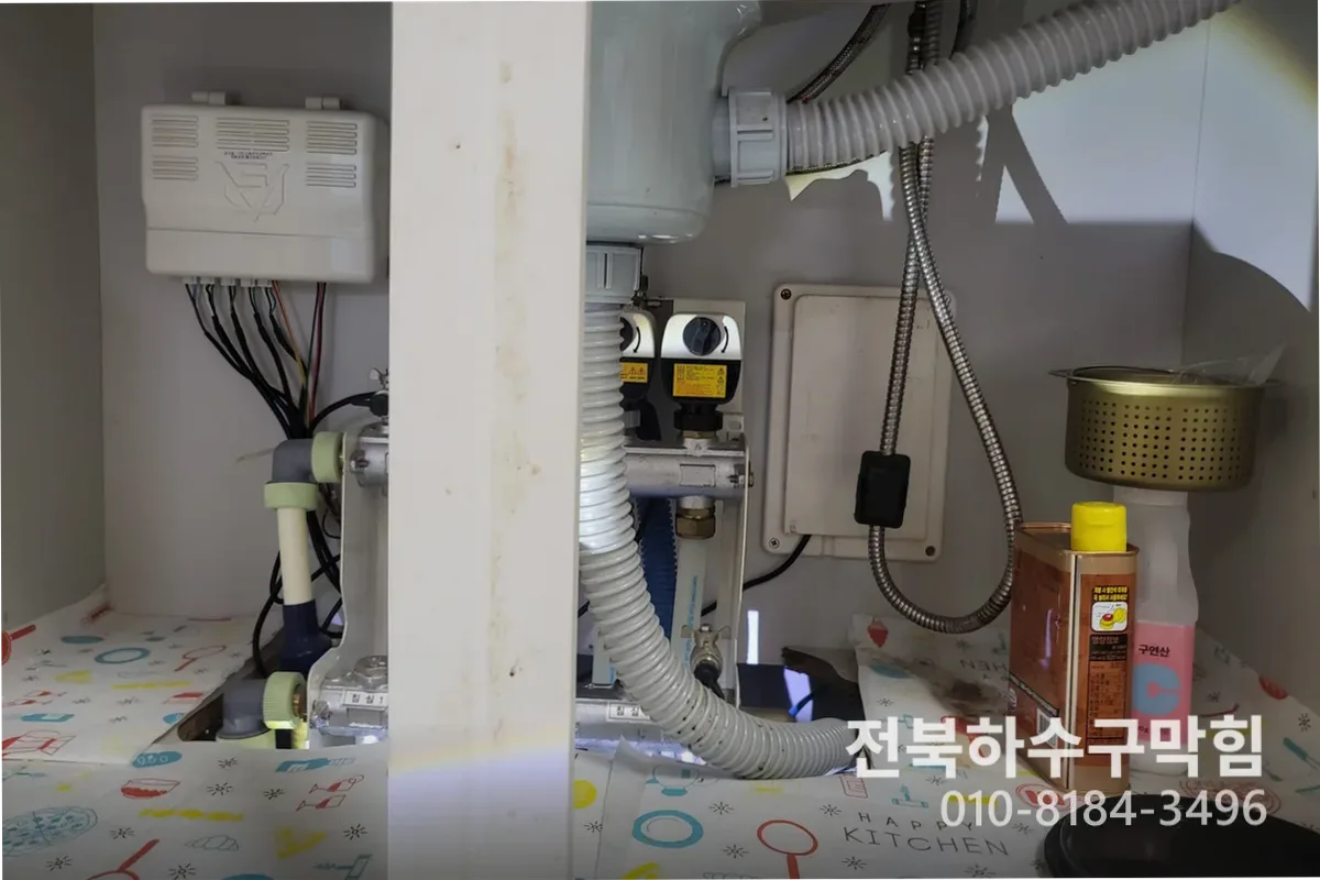 익산시 영등동 하수구막힘 하수구뚫기 작업 완료 후 정상 배수 확인 (30분)