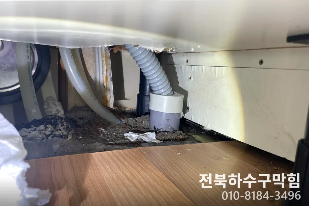 전주시 덕진동 하수구막힘 하수구뚫는곳 작업 완료 후 정상 배수 확인 (하수구뚫기)