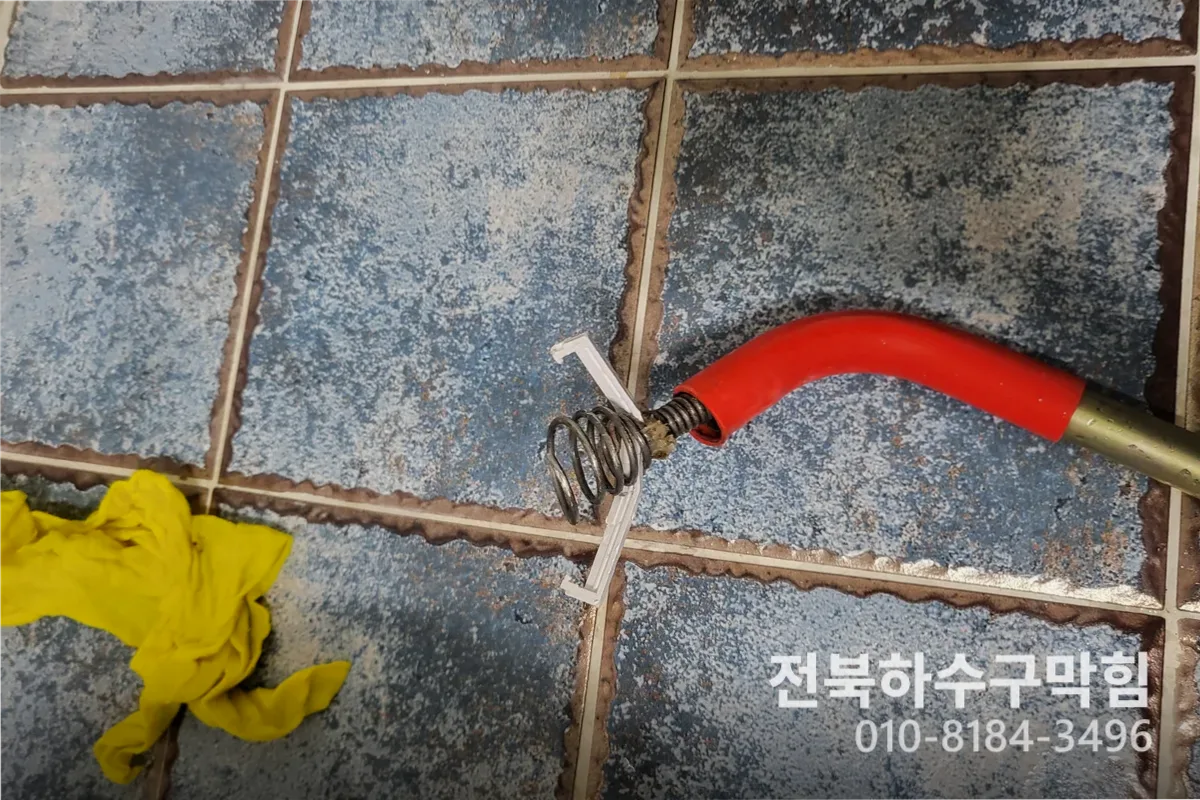 전주시 효자동 하수구막힘 하수구역류 작업 완료 후 정상 배수 확인 (1시간)