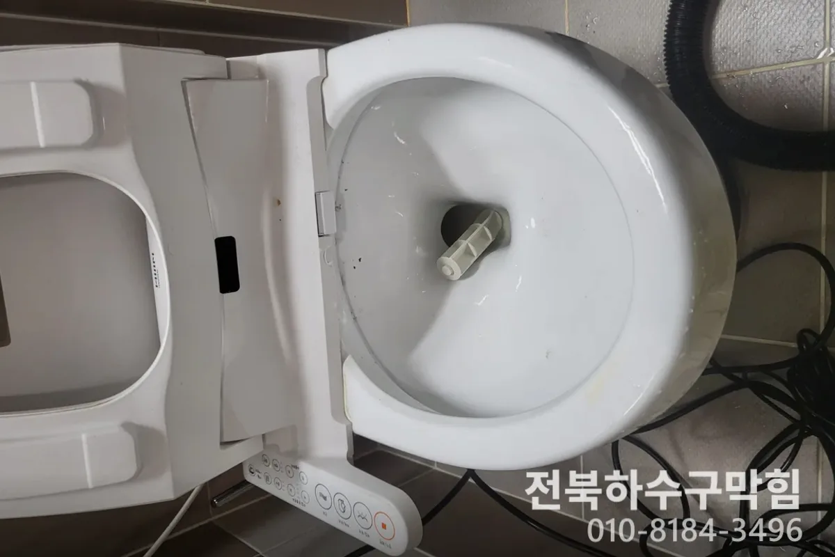 전주시 서신동 배관수리 배관연결 전문 장비 투입 작업 중 (배관소음)
