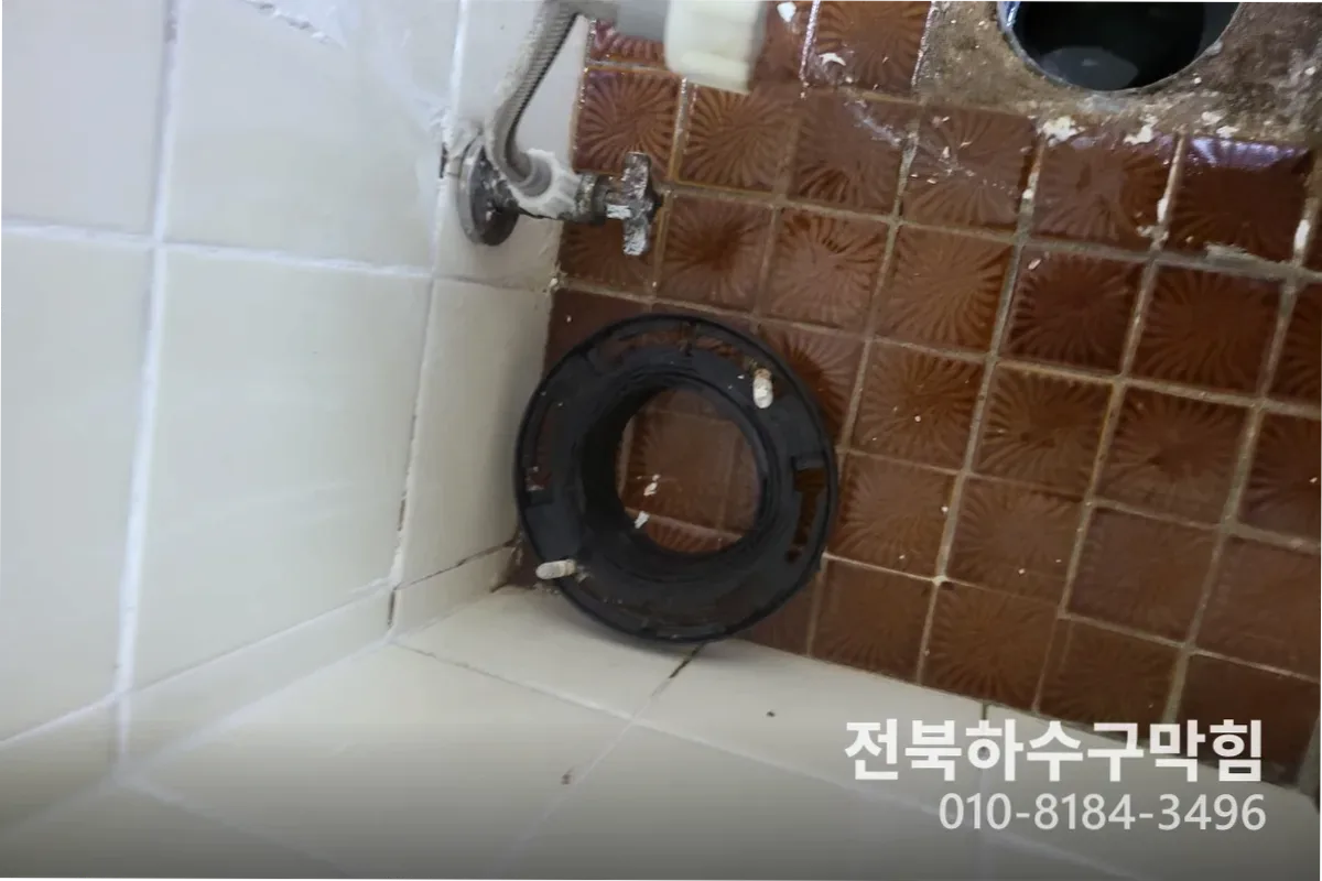 군산시 조촌동 싱크대막힘 전문 장비 투입 작업 중 (1시간)