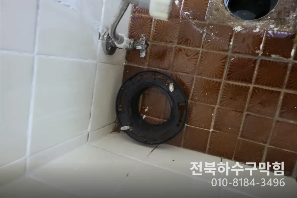 전주시 삼천동 싱크대막힘 작업 완료 후 정상 배수 확인 (싱크대막혔을때)